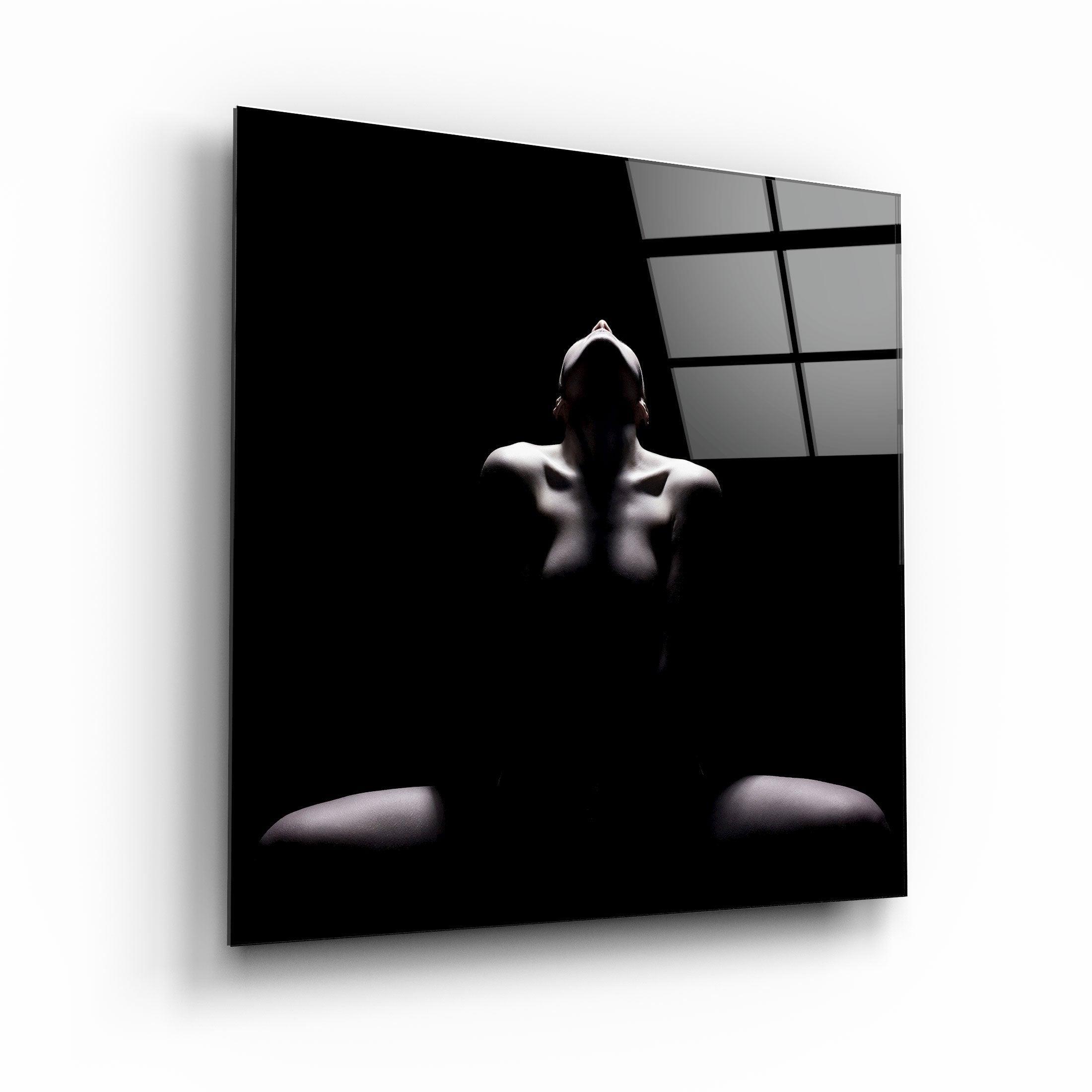 ."Stand Alone". Designers Collection Glass Wall Art - ArtDesigna Glass Printing Wall Art