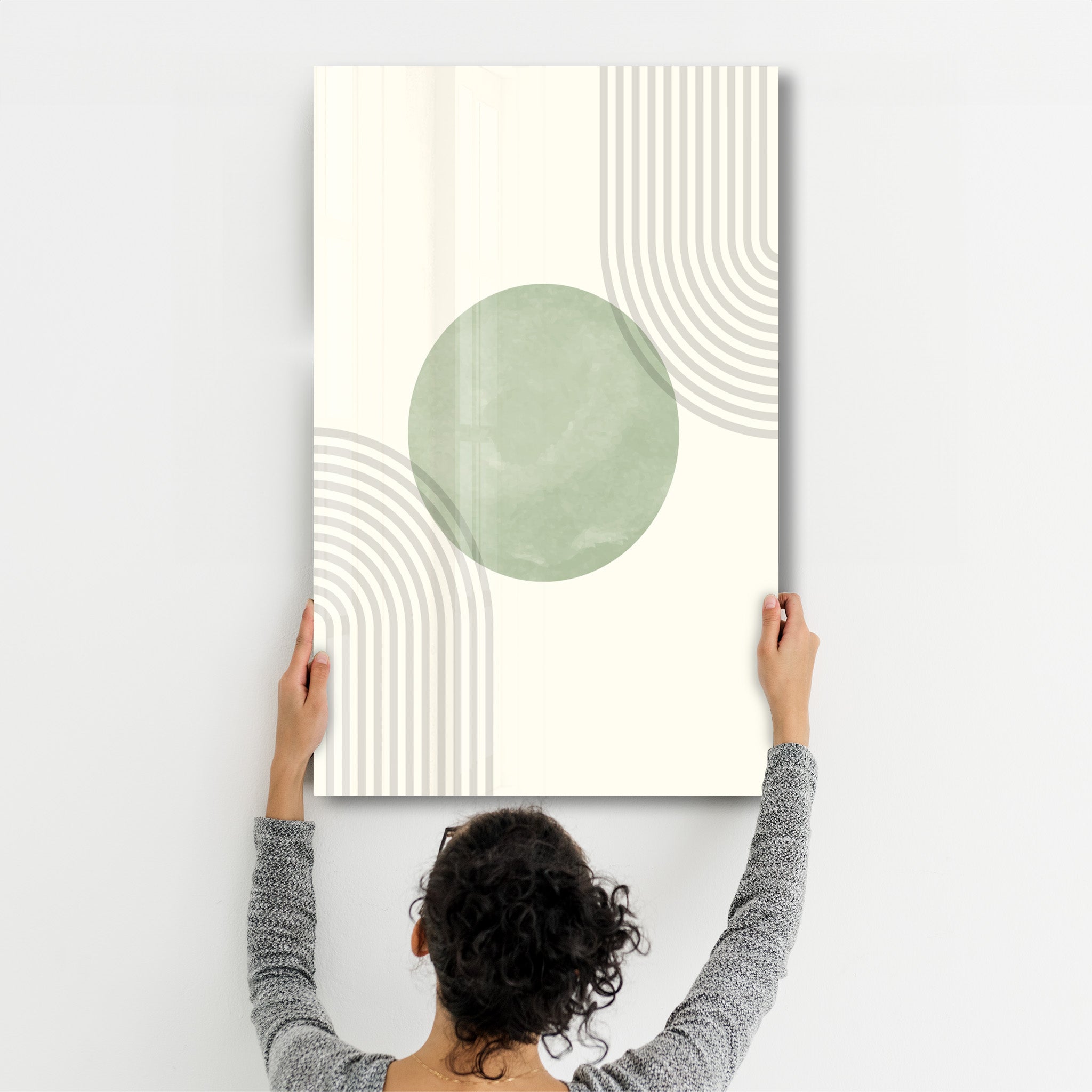 Center Focus with Curved Lines - Glass Wall Art