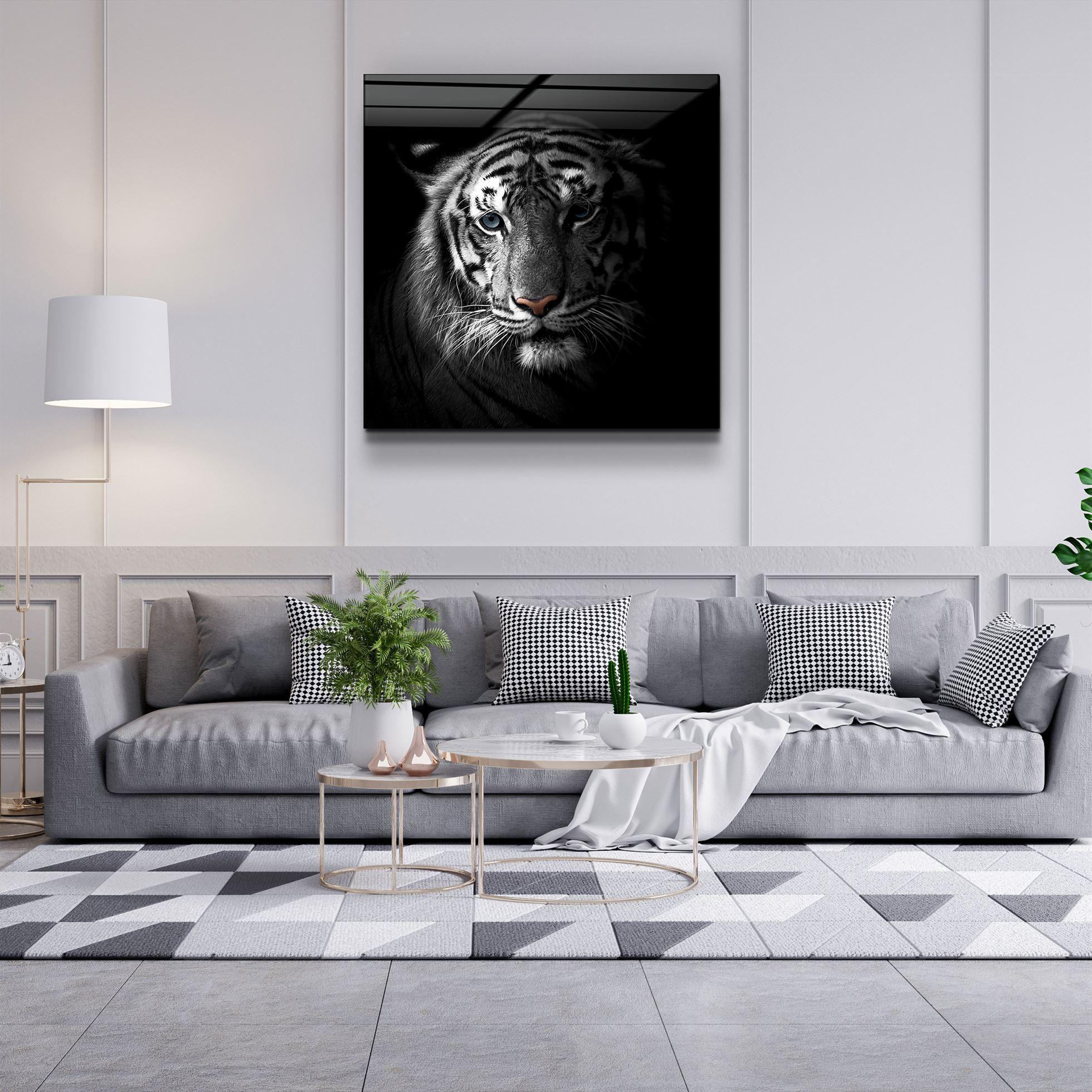 Silent Strength | Glass Wall Art - Artdesigna