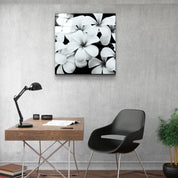 ・"Black and White Flowers"・Glass Wall Art - ArtDesigna Glass Printing Wall Art