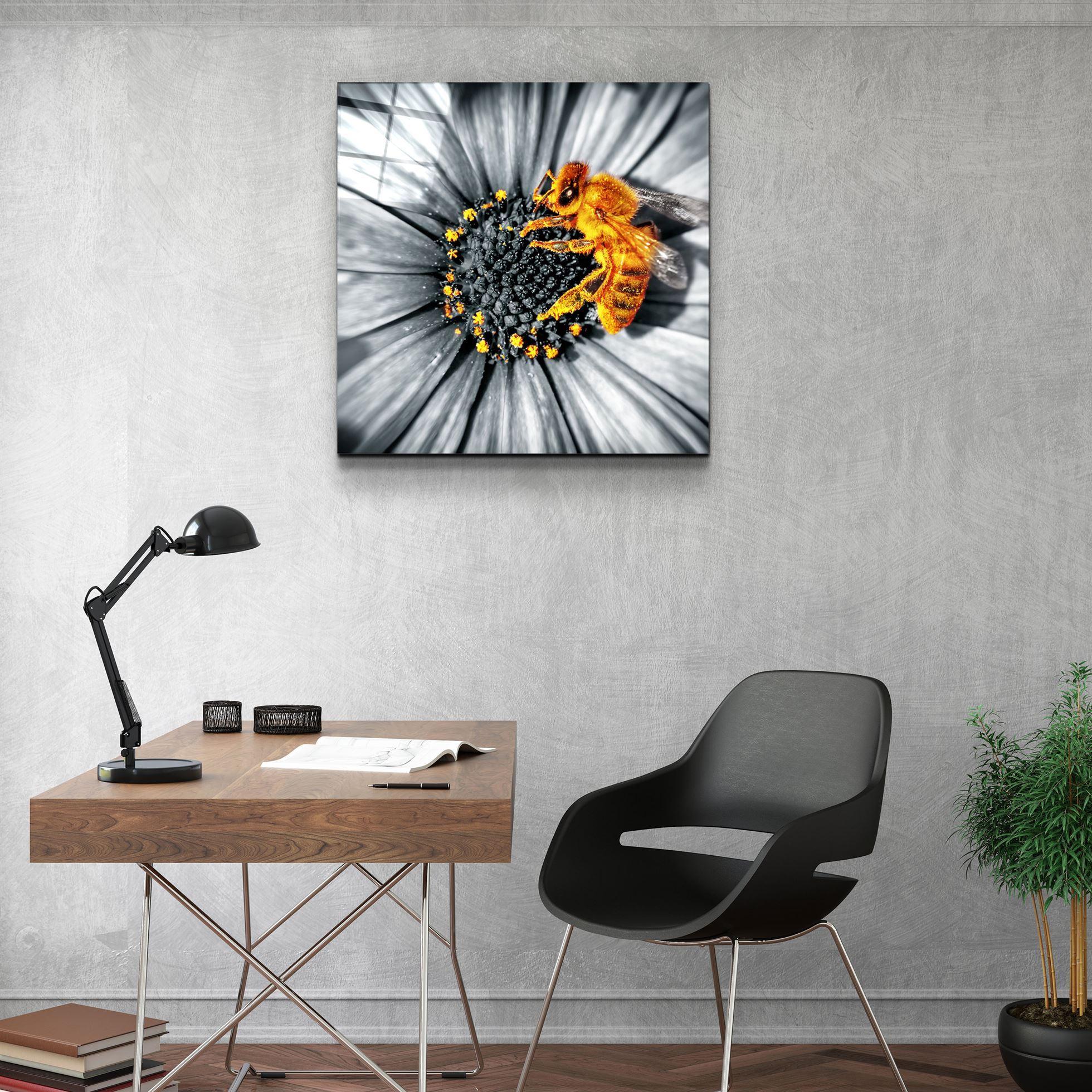 ・"Bee"・Glass Wall Art - ArtDesigna Glass Printing Wall Art