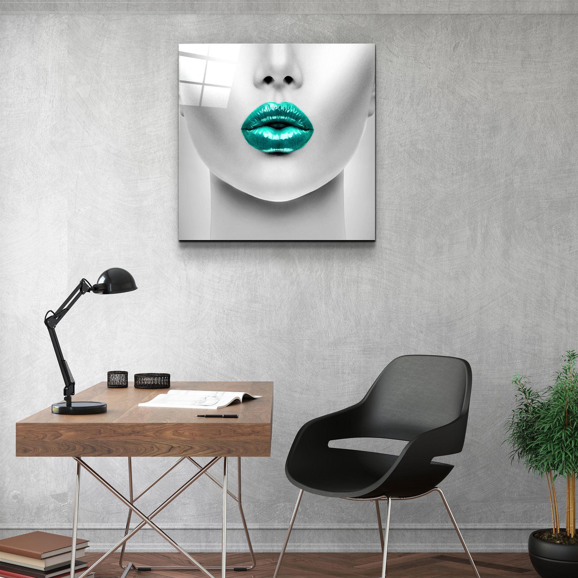 ・"Green Lips"・Glass Wall Art - ArtDesigna Glass Printing Wall Art