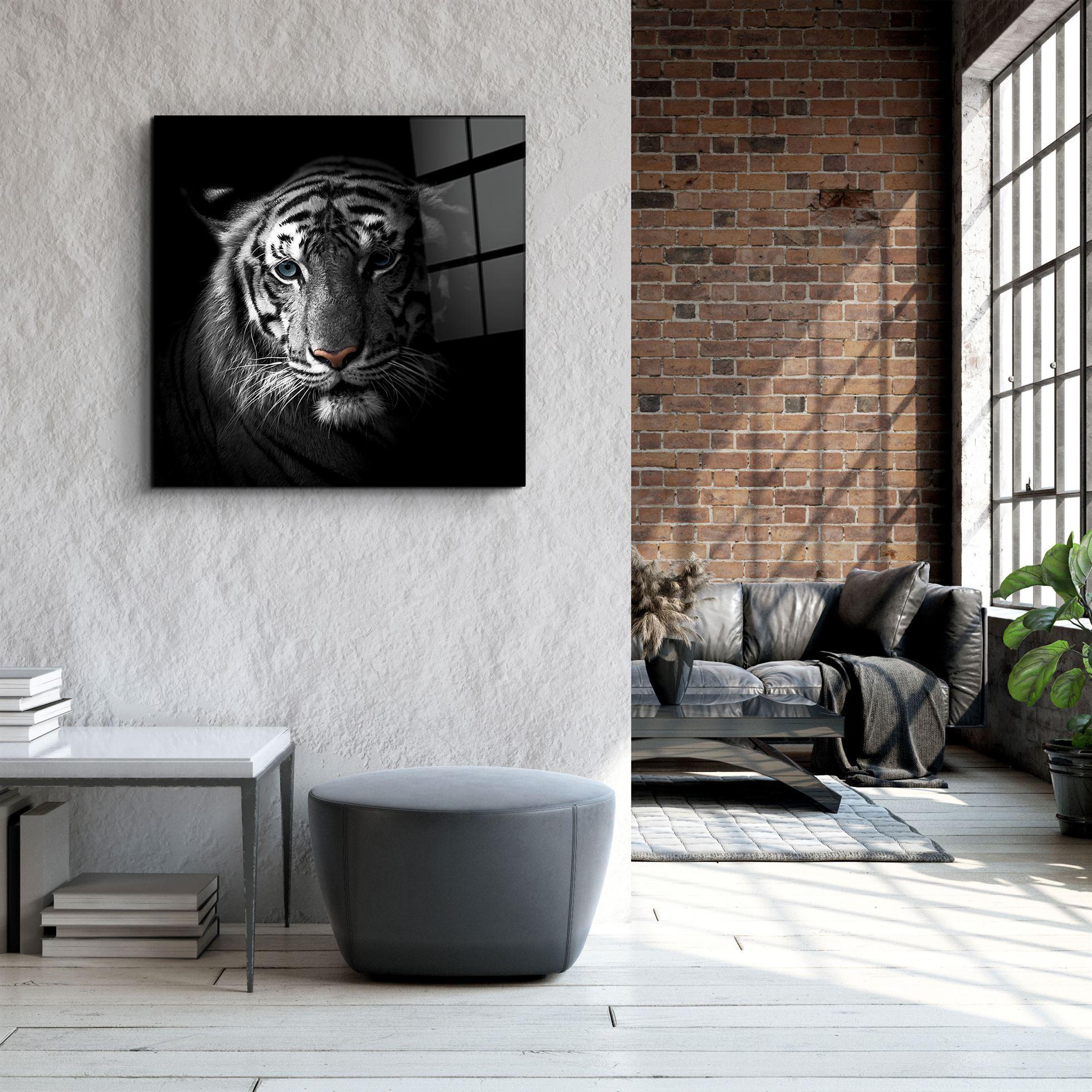 Silent Strength | Glass Wall Art - Artdesigna